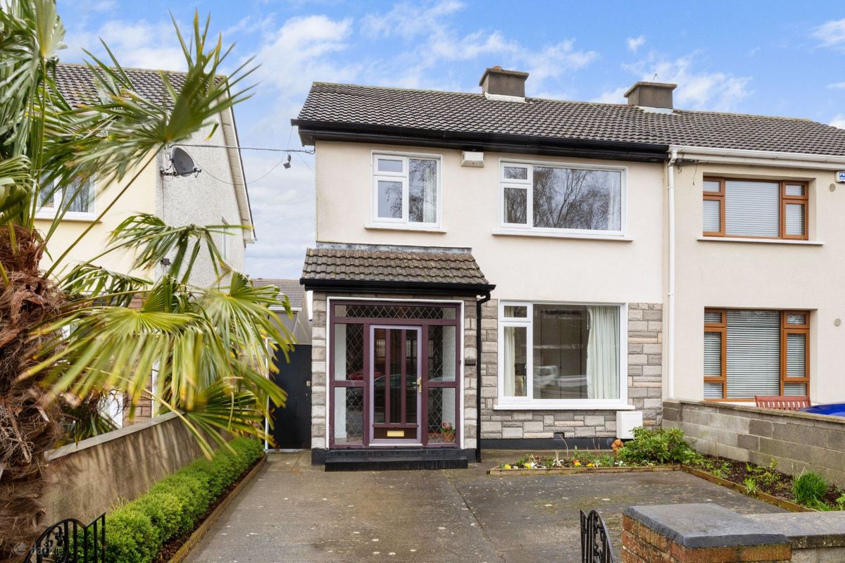 608 Collins Avenue Extension, Dublin 9